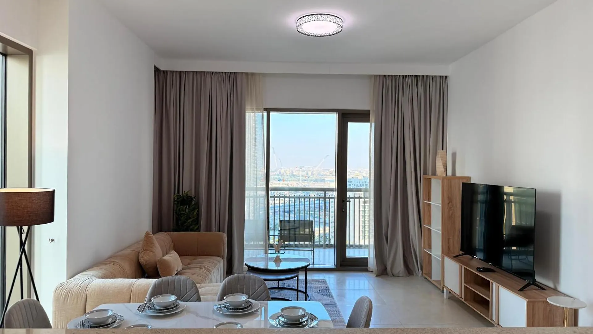 Luxury 2 Bedroom Creek Side Dubai