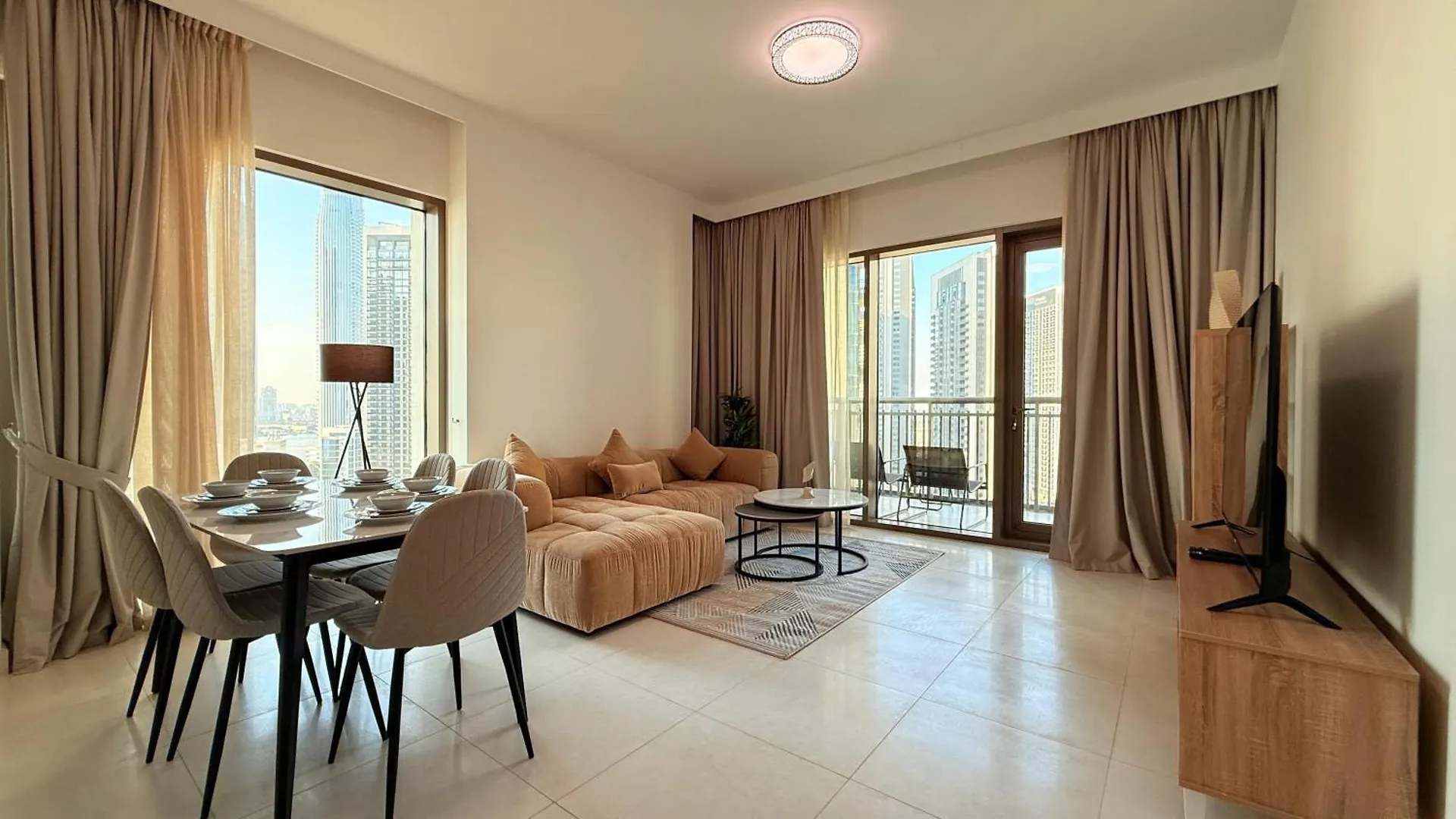 Luxury 2 Bedroom Creek Side Dubai Apartment